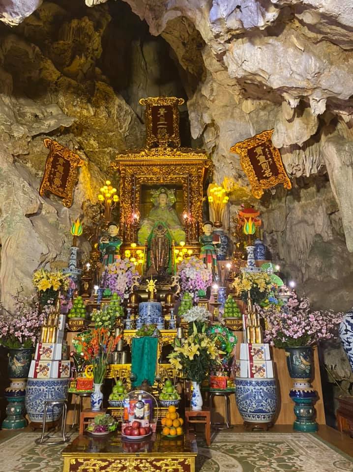 Đền Chúa Thượng Ngàn Đền Bồng Lai